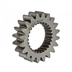 Constant engaging driving gear